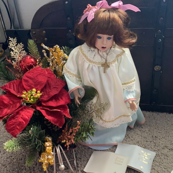 Treasury Collection singing sweetheart 14” Gloria doll - Picture 1 of 15